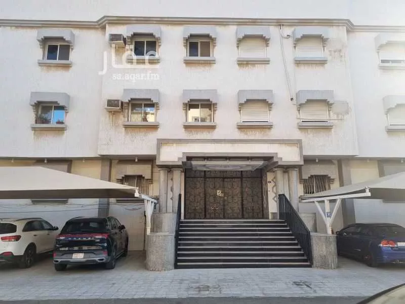 958 sqm land in Al Rawdah 5