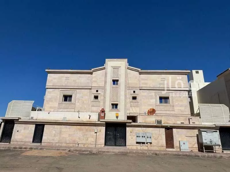 عمارة 663 م² في قلعة مخيط