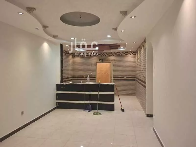 شقة 3 غرف في النخيل 1