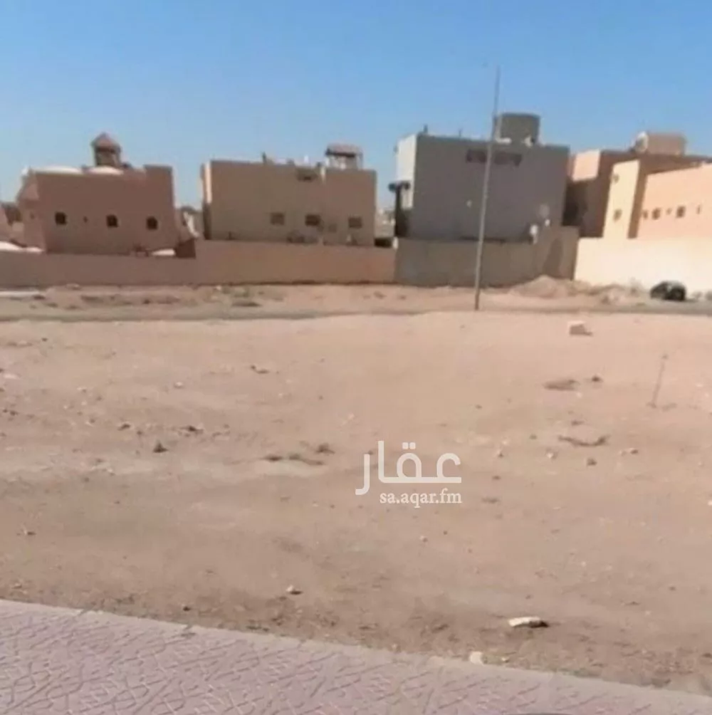 أرض 426 م² في عرقة 2