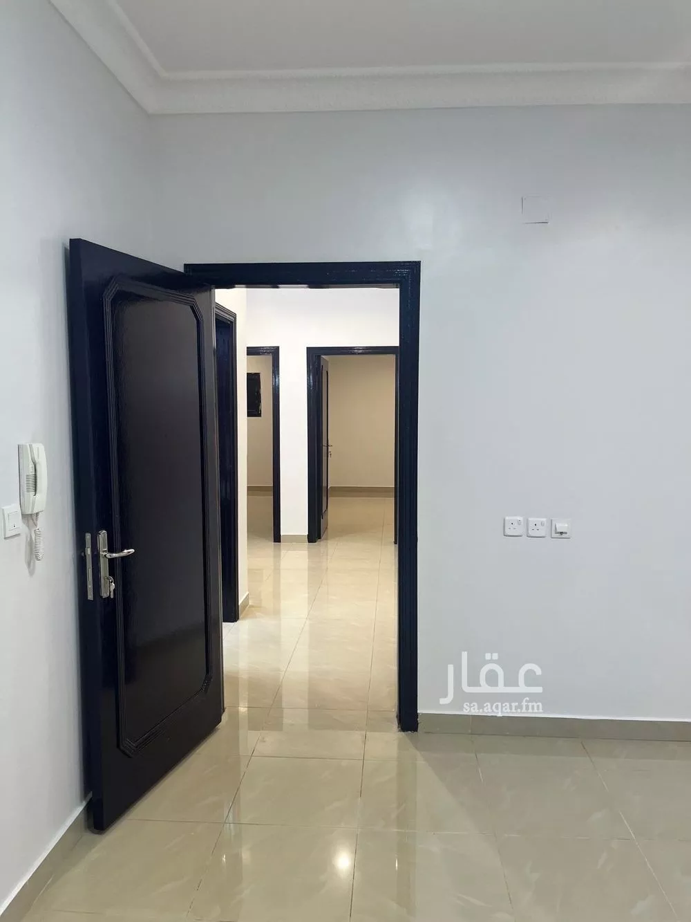 شقة 5 غرف في الملك فيصل 3