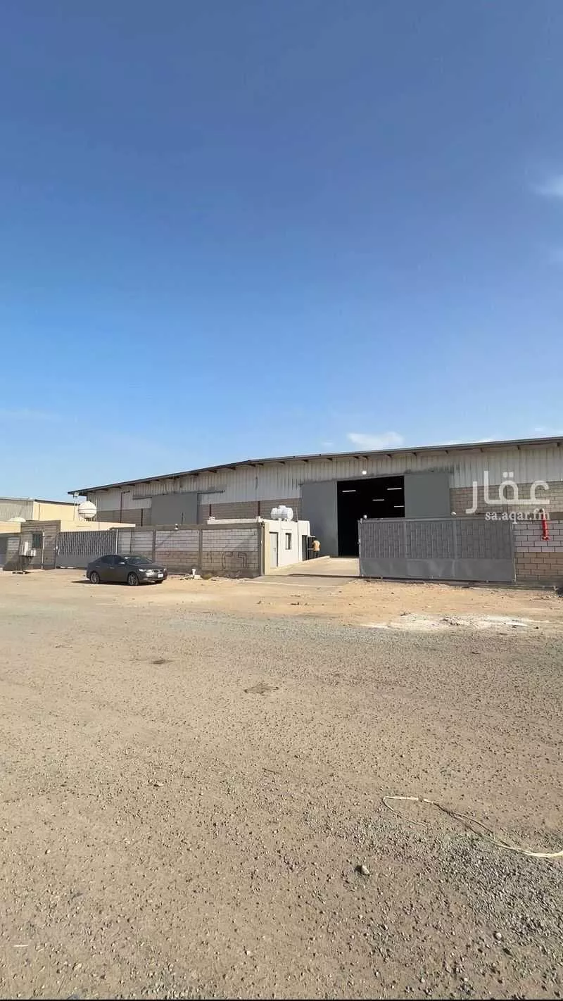 2500 sqm warehouse in As Sarawat 1