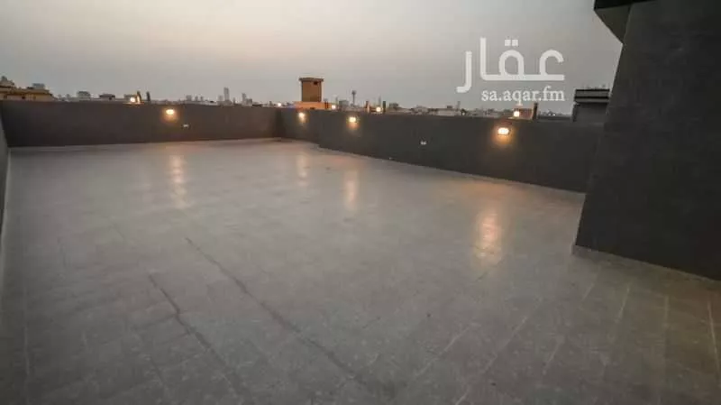 7 bedroom apartment in Al Rawdah 4