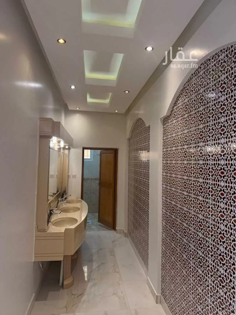 دور 6 غرف في العريجاء الغربية 4