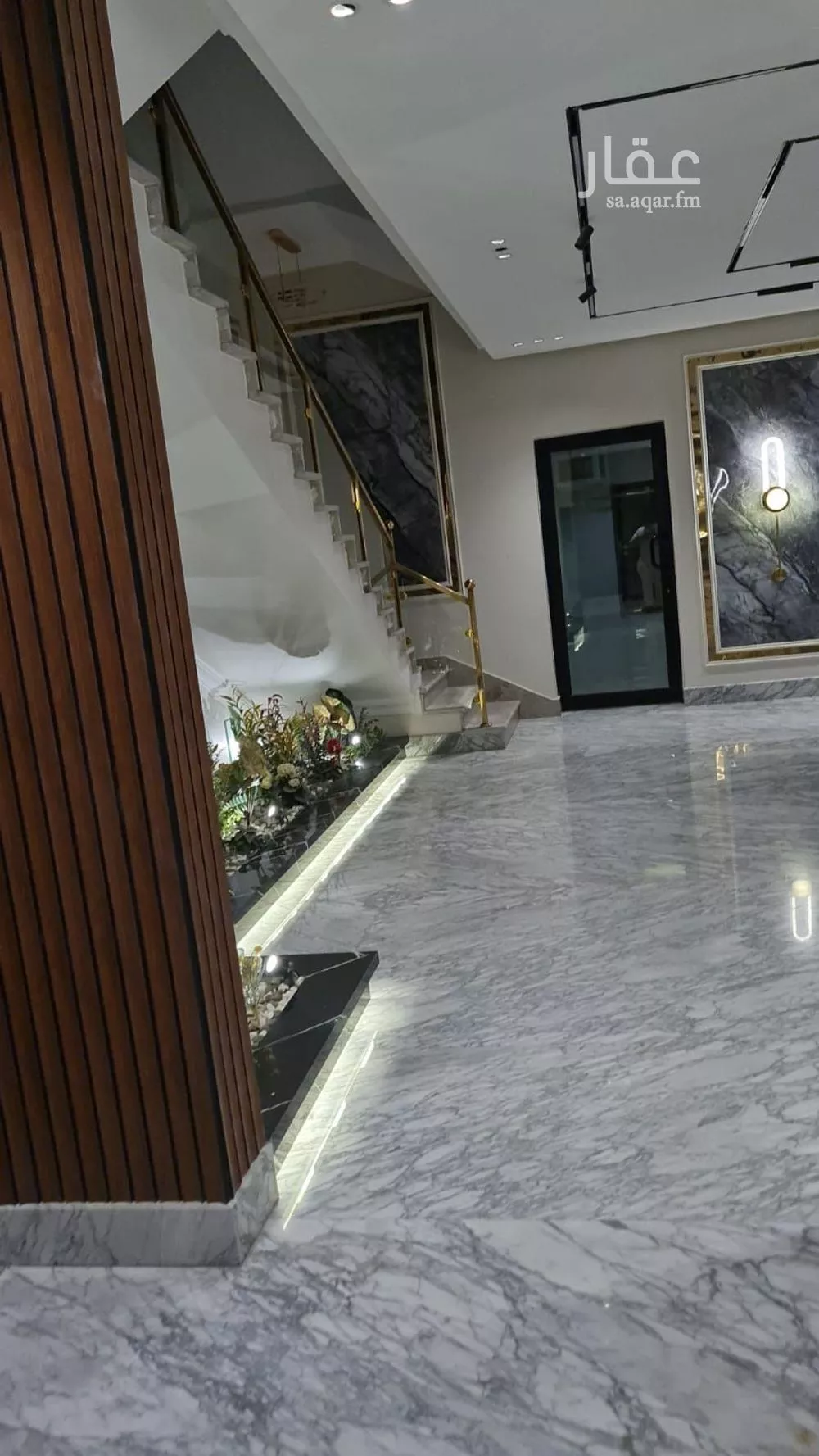 شقة 5 غرف في الواحة 4