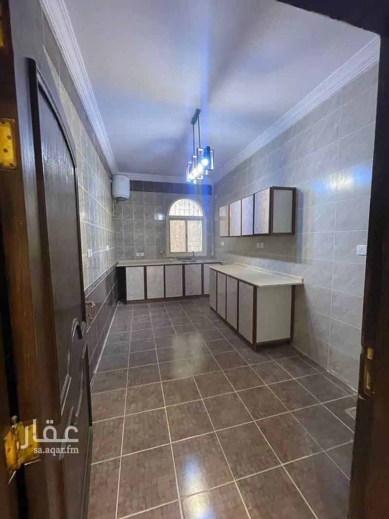 عمارة 750 م² في الزمرد 2