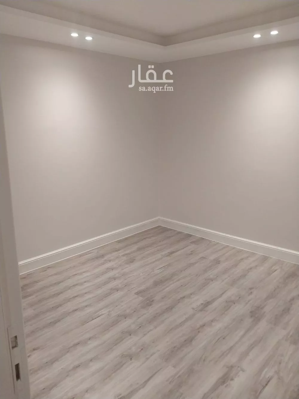 شقة 2 غرف في الملقا 3