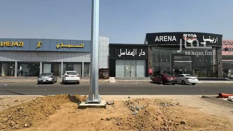 محل 2500 م² في النخيل 5