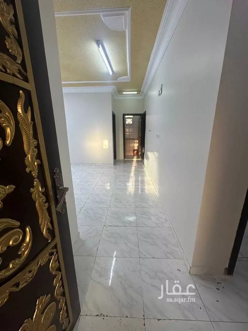 شقة 3 غرف في العزيزية 3