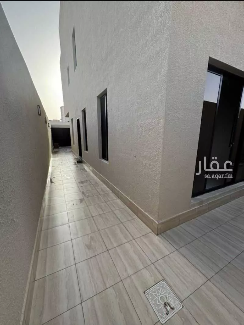 فيلا 5 غرف في العريجاء الغربية 3