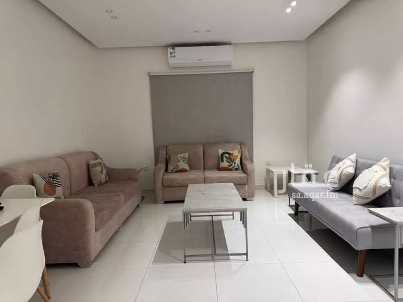 2 bedroom apartment in King Fahd, Madinah 7