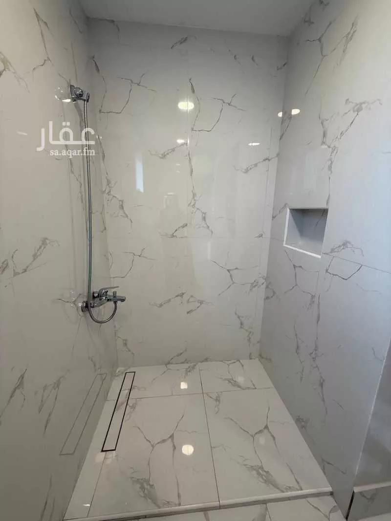 4 bedroom villa in Ishbiliyah, Riyadh 9