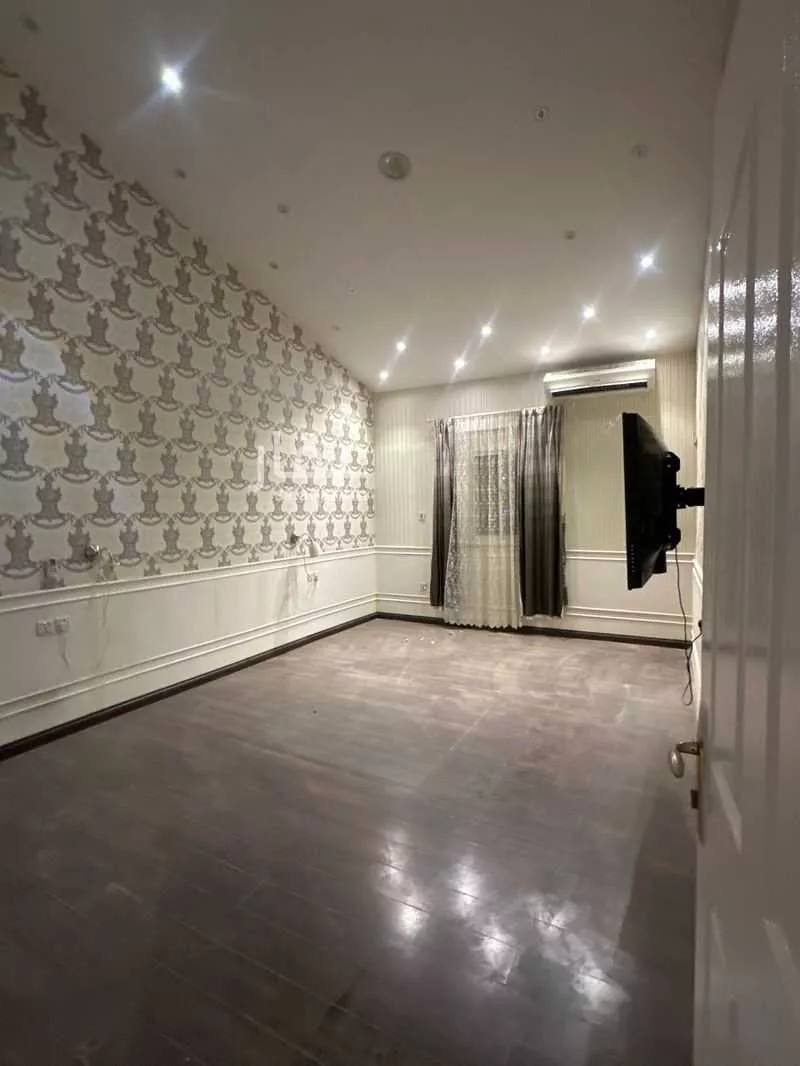 5 bedroom villa in Al Rawabi, Riyadh 17