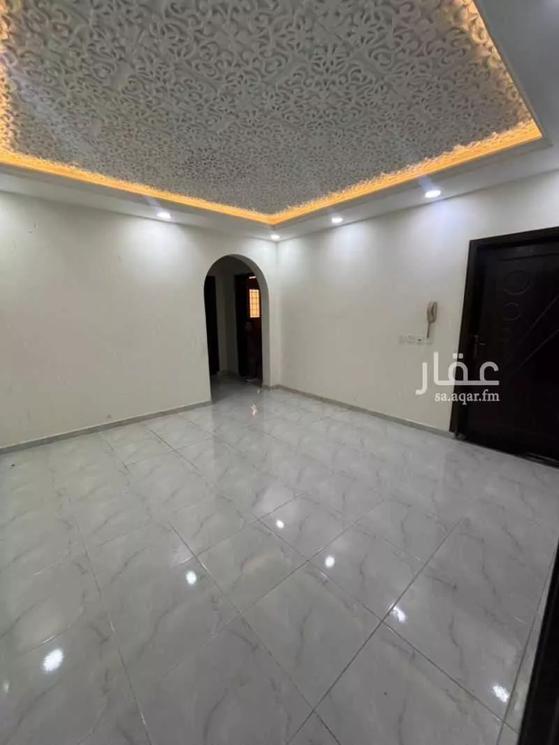 عمارة 500 م² في الشرائع 4