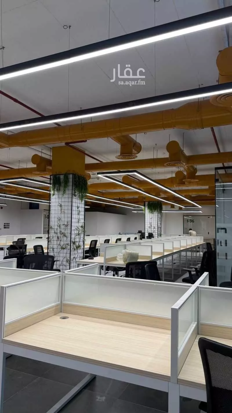 18 bedroom office in Al Aridh, Riyadh 5