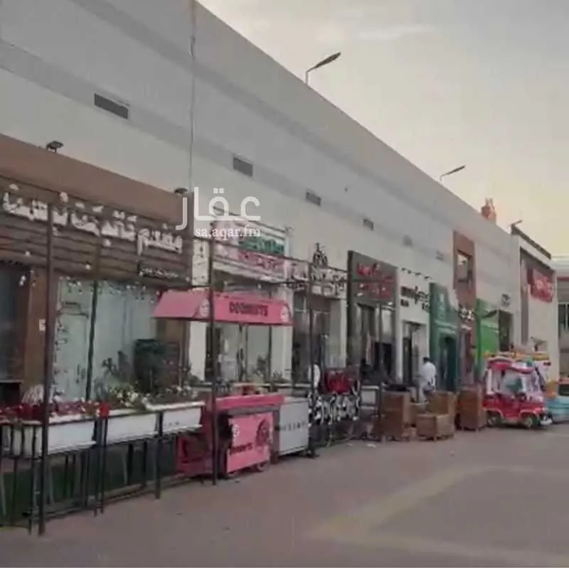 محل 210 م² في الشهداء 3