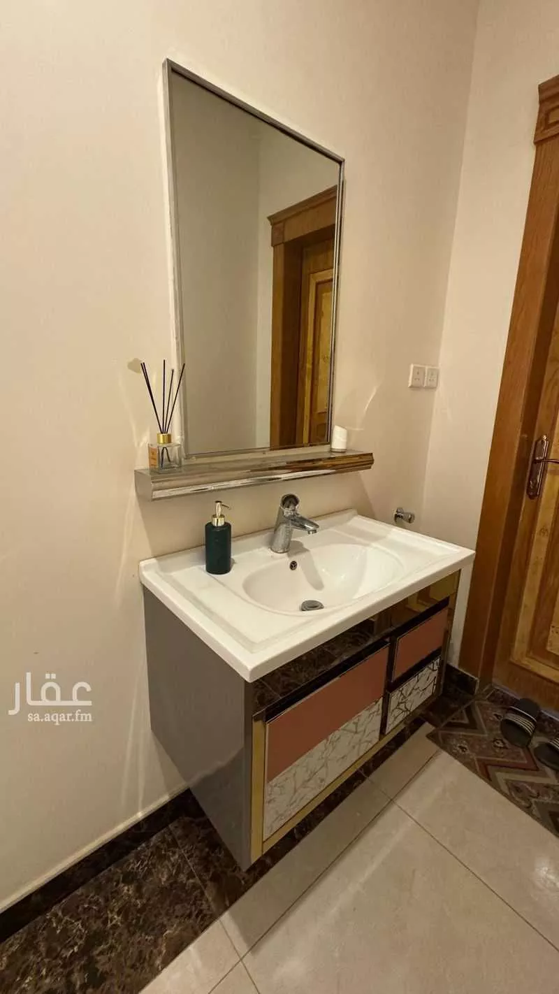 4 bedroom apartment in Al Qairawan, Riyadh 9