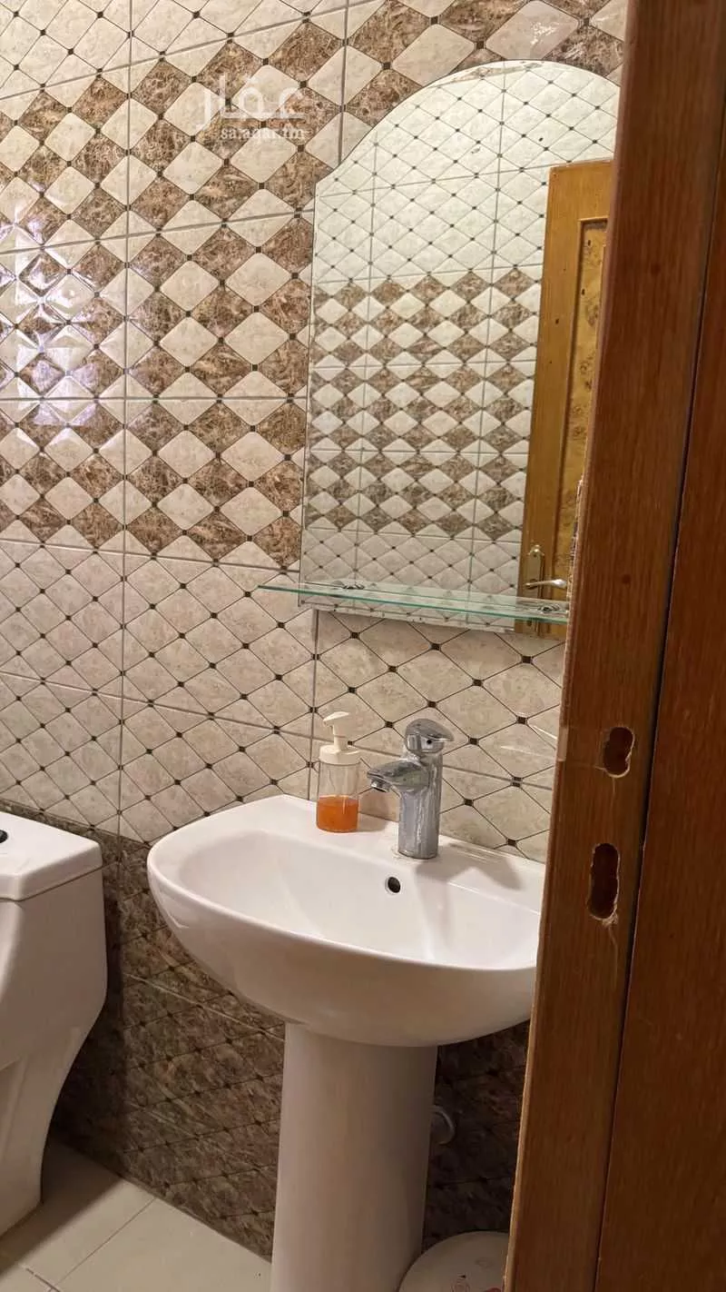 4 bedroom apartment in Al Qairawan, Riyadh 8