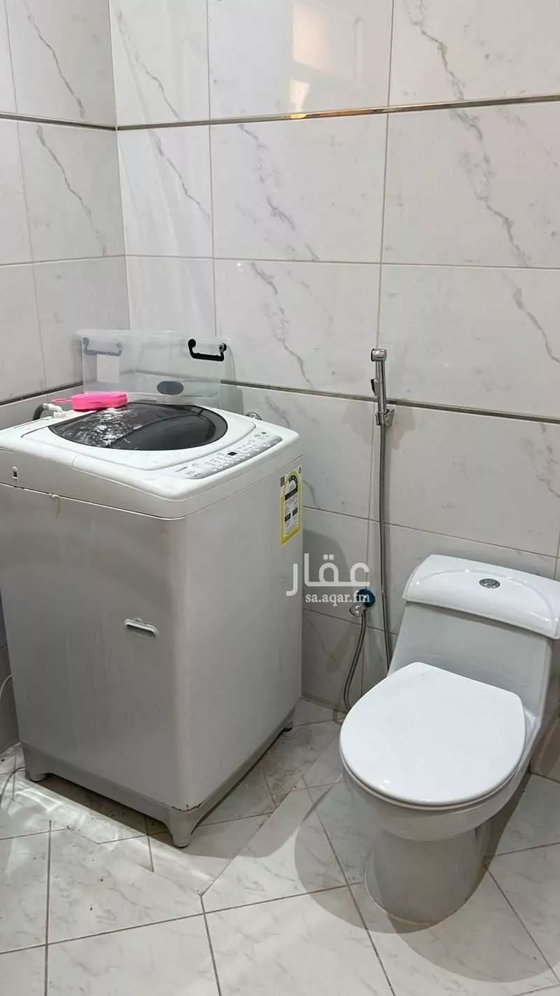 شقة 4 غرف في الملقا 1