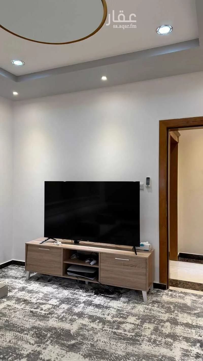 4 bedroom apartment in Al Qairawan, Riyadh 15