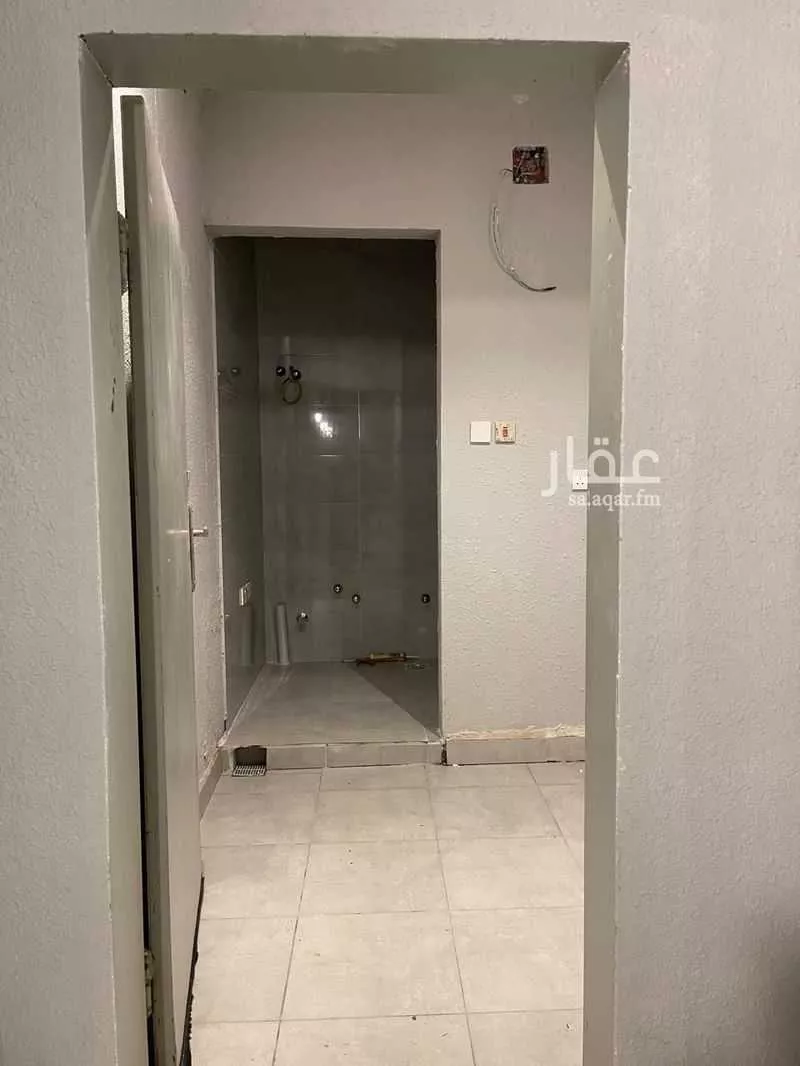 فيلا 7 غرف في العارض 3