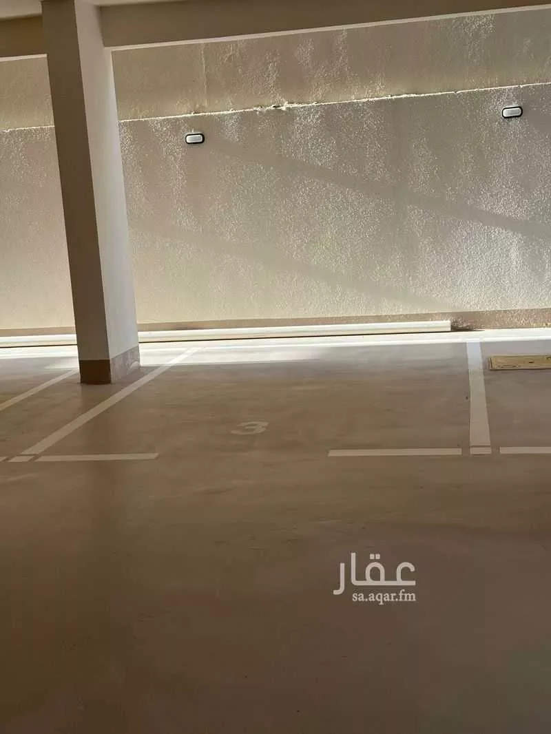 شقة 5 غرف في الملك فهد 4