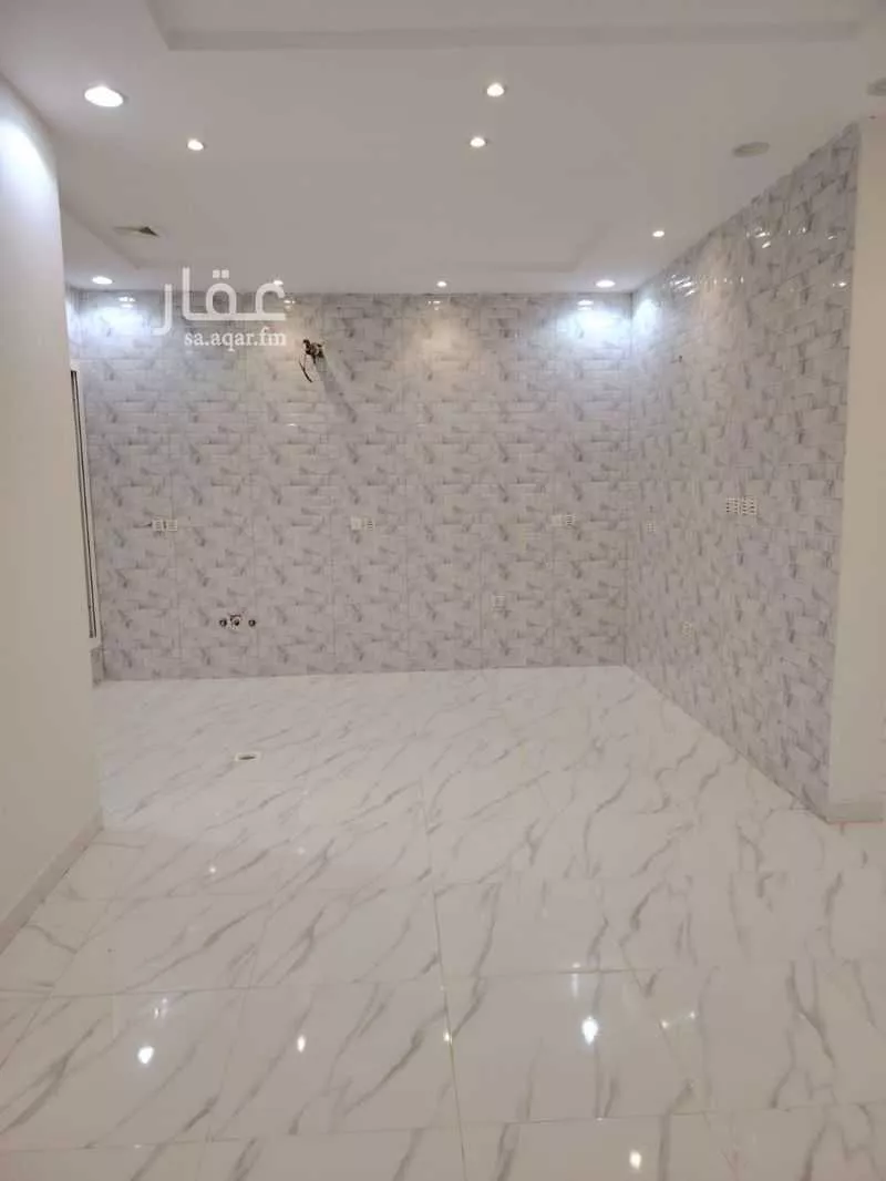 فيلا 8 غرف في الفروسية 5