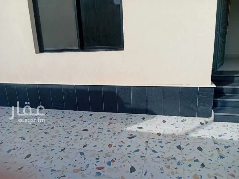 دور 5 غرف في الصالحية 1