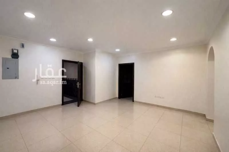 عمارة 822 م² في العزيزية 4