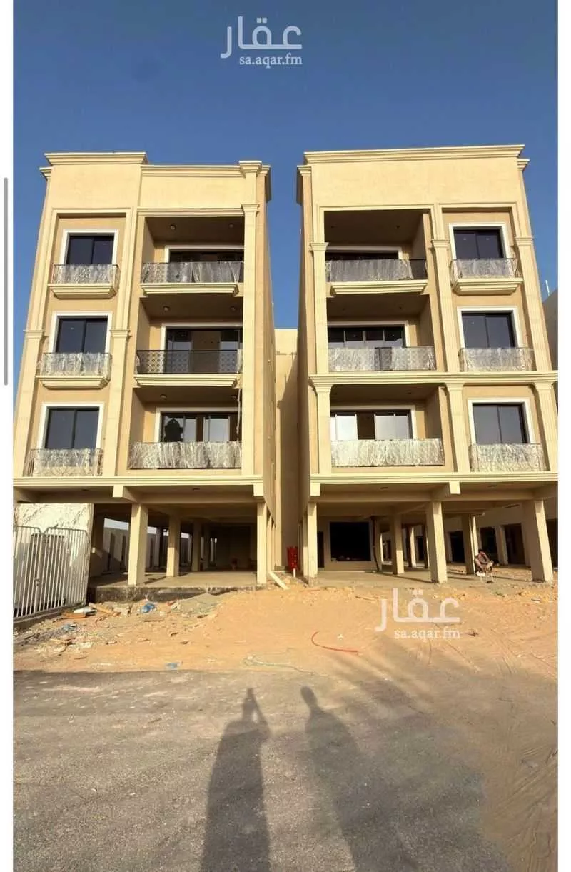 شقة 5 غرف في الروضة 2