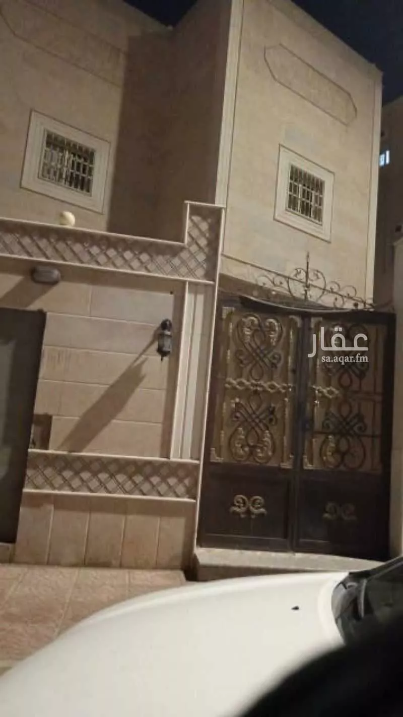 فيلا 9 غرف في الدفاع 2