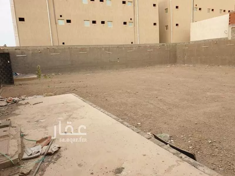 أرض 900 م² في الفروسية 2