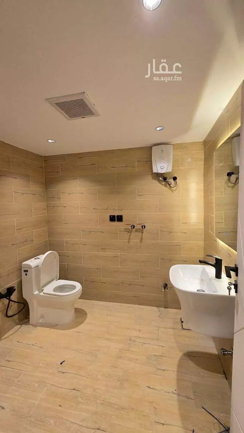 30 bedroom building in Al Wizarat, Riyadh 12