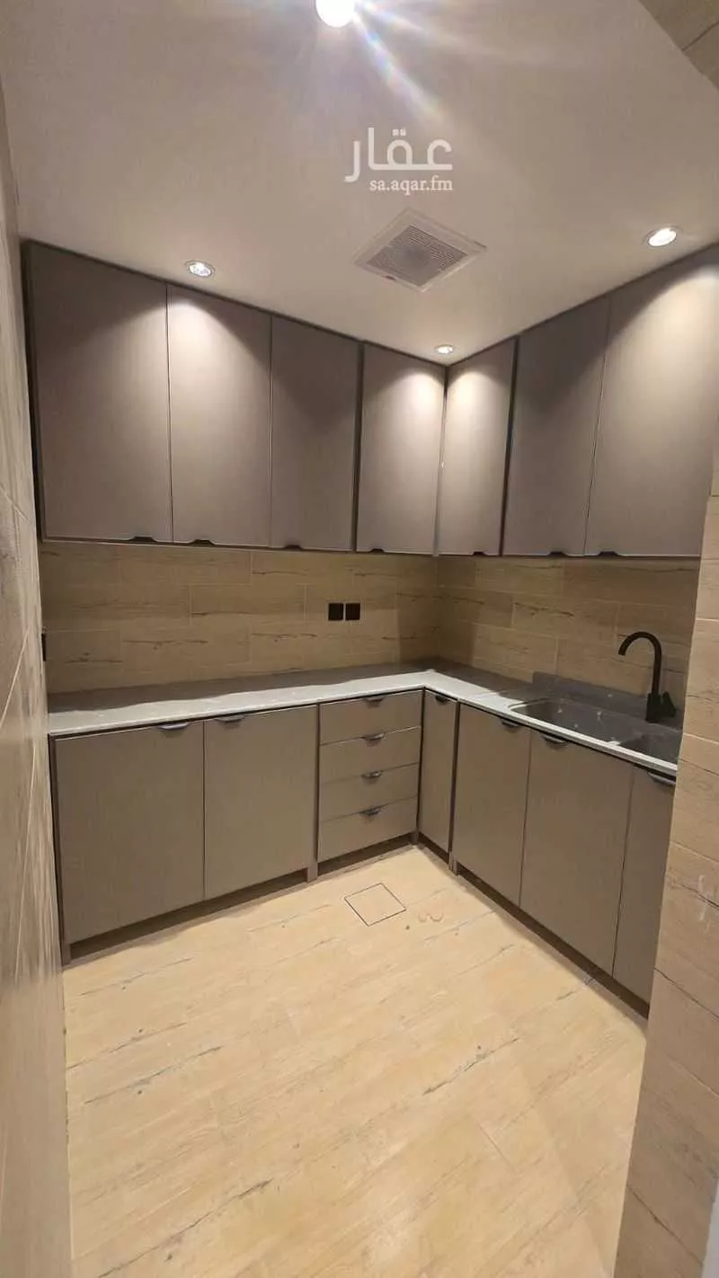 30 bedroom building in Al Wizarat, Riyadh 14