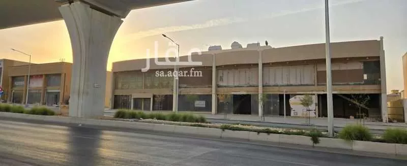 محل 1000 م² في العريجاء الوسطى 5