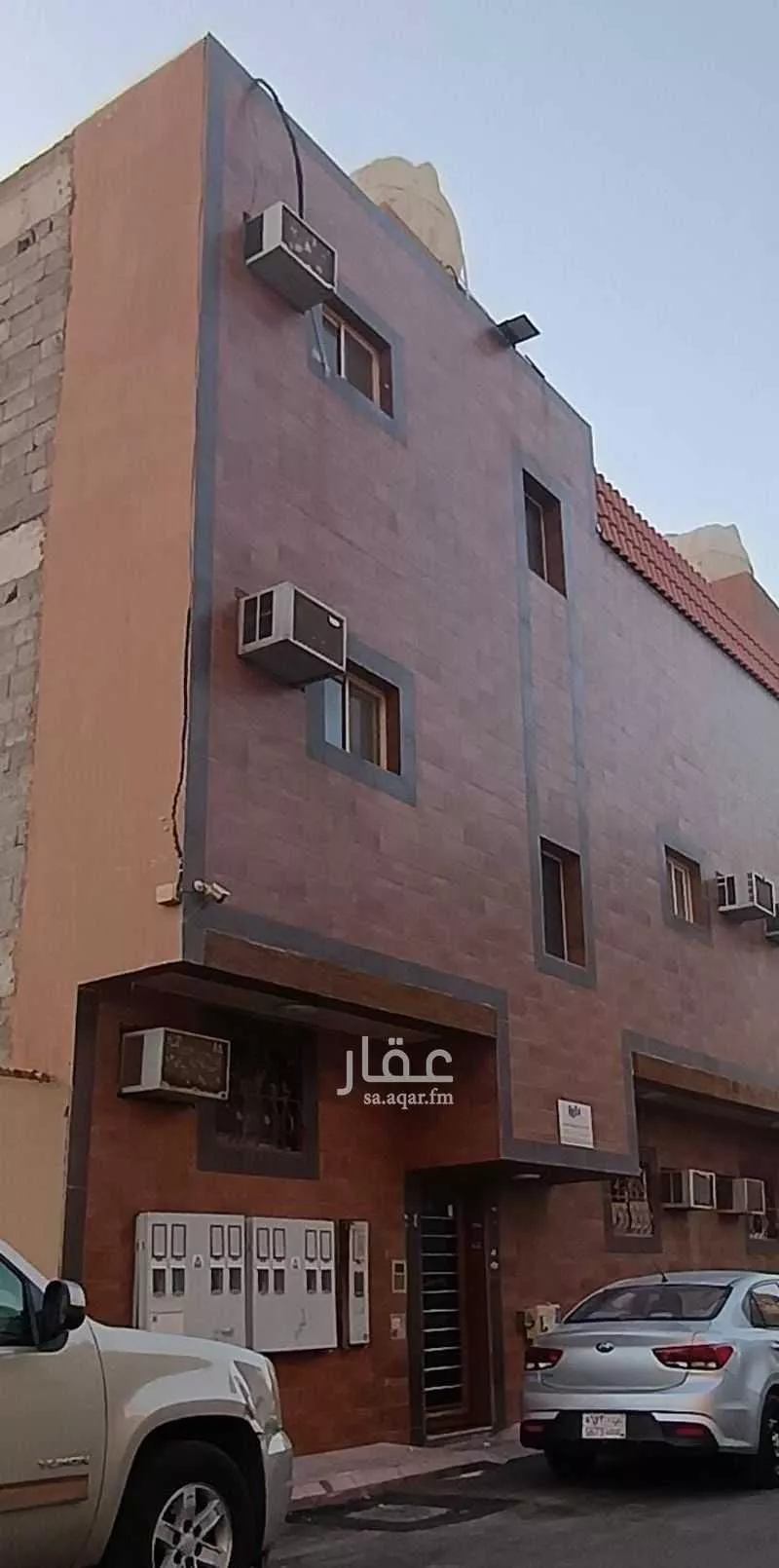 204 sqm building in Al Jaradiyah 1