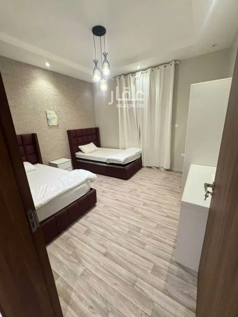 شقة 3 غرف في الورود 4