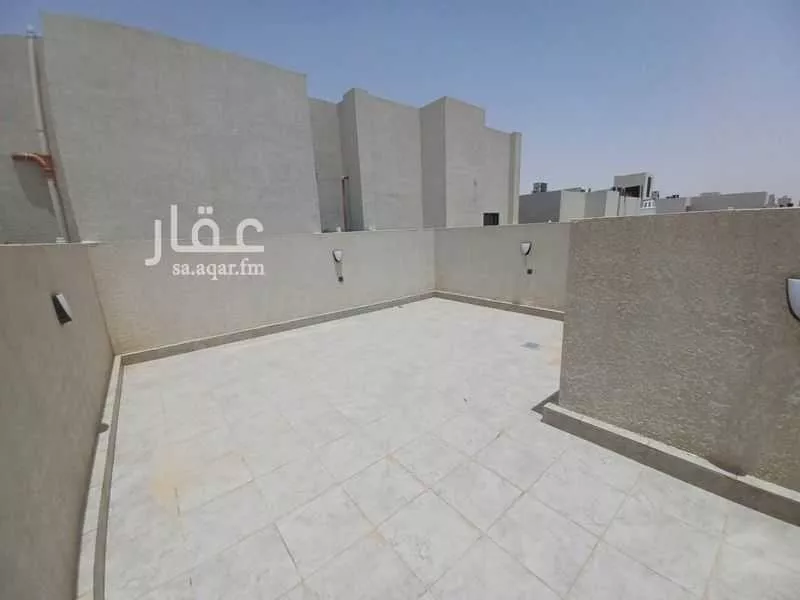 3 bedroom apartment in Al Malqa 4