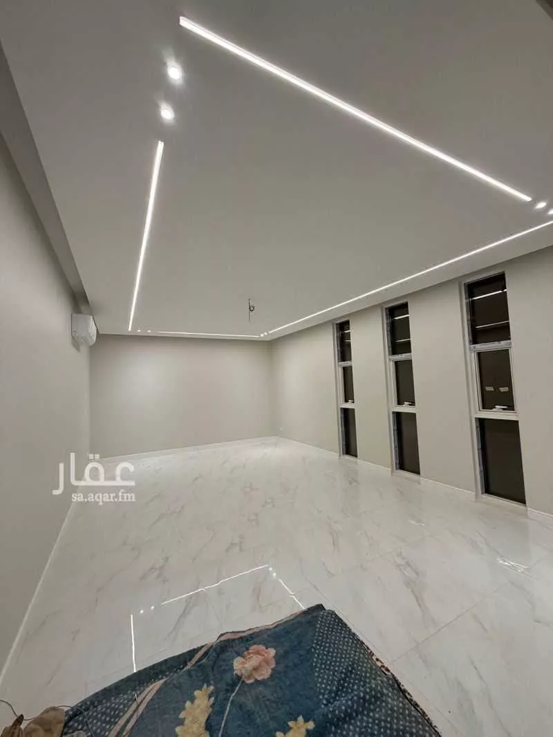 فيلا 8 غرف في المهدية 5