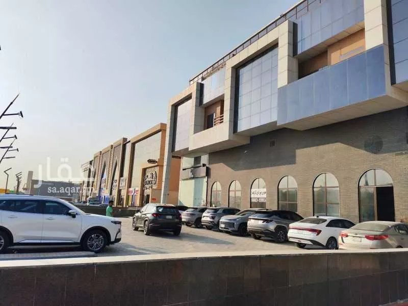 shop in Al Rabie, Riyadh 16