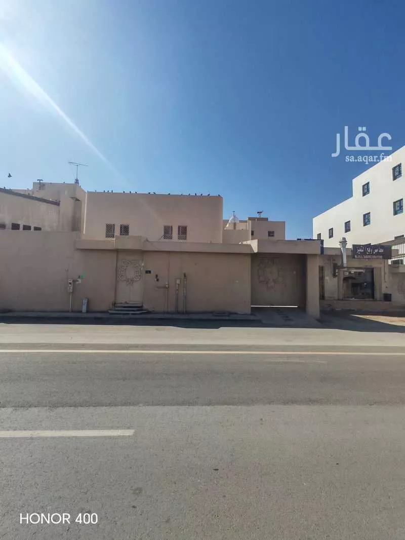 فيلا 9 غرف في المروة 5