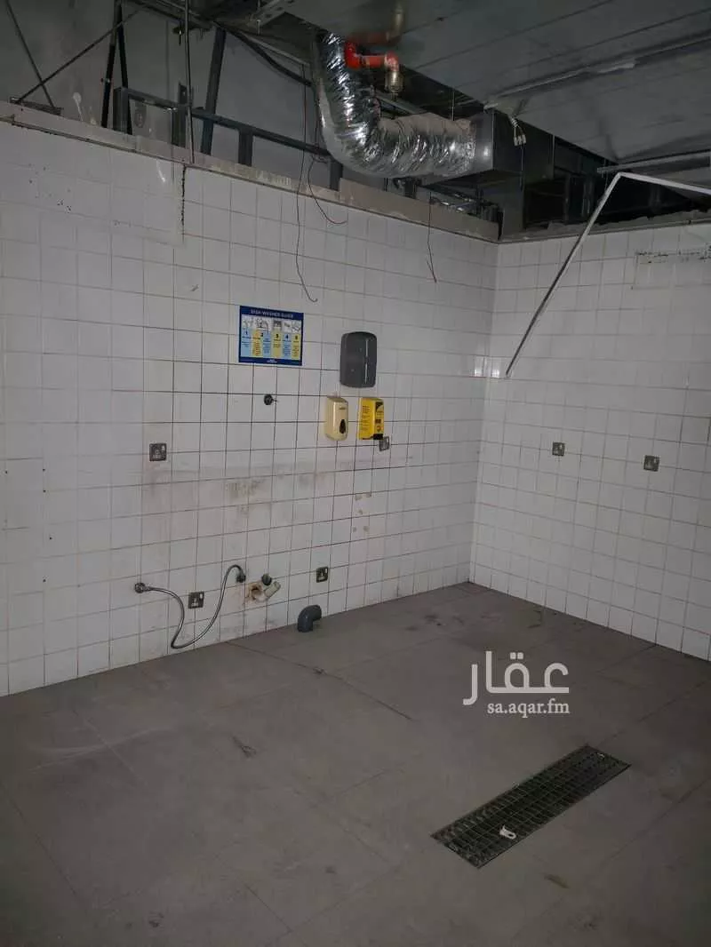 shop in Al Rabie, Riyadh 13