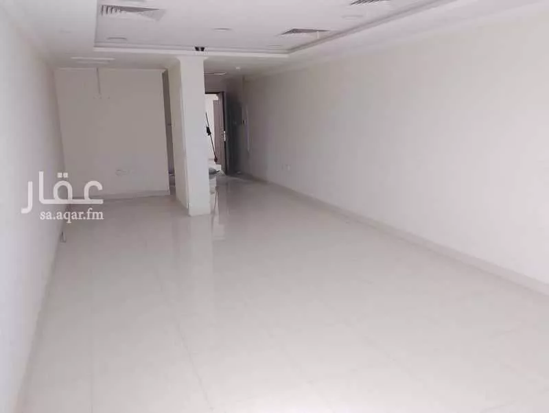 904 sqm office in Al Futah 5