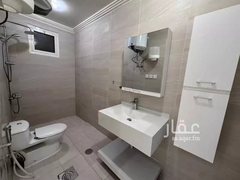 شقة 3 غرف في الملقا 4