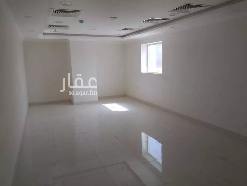904 sqm office in Al Futah 3