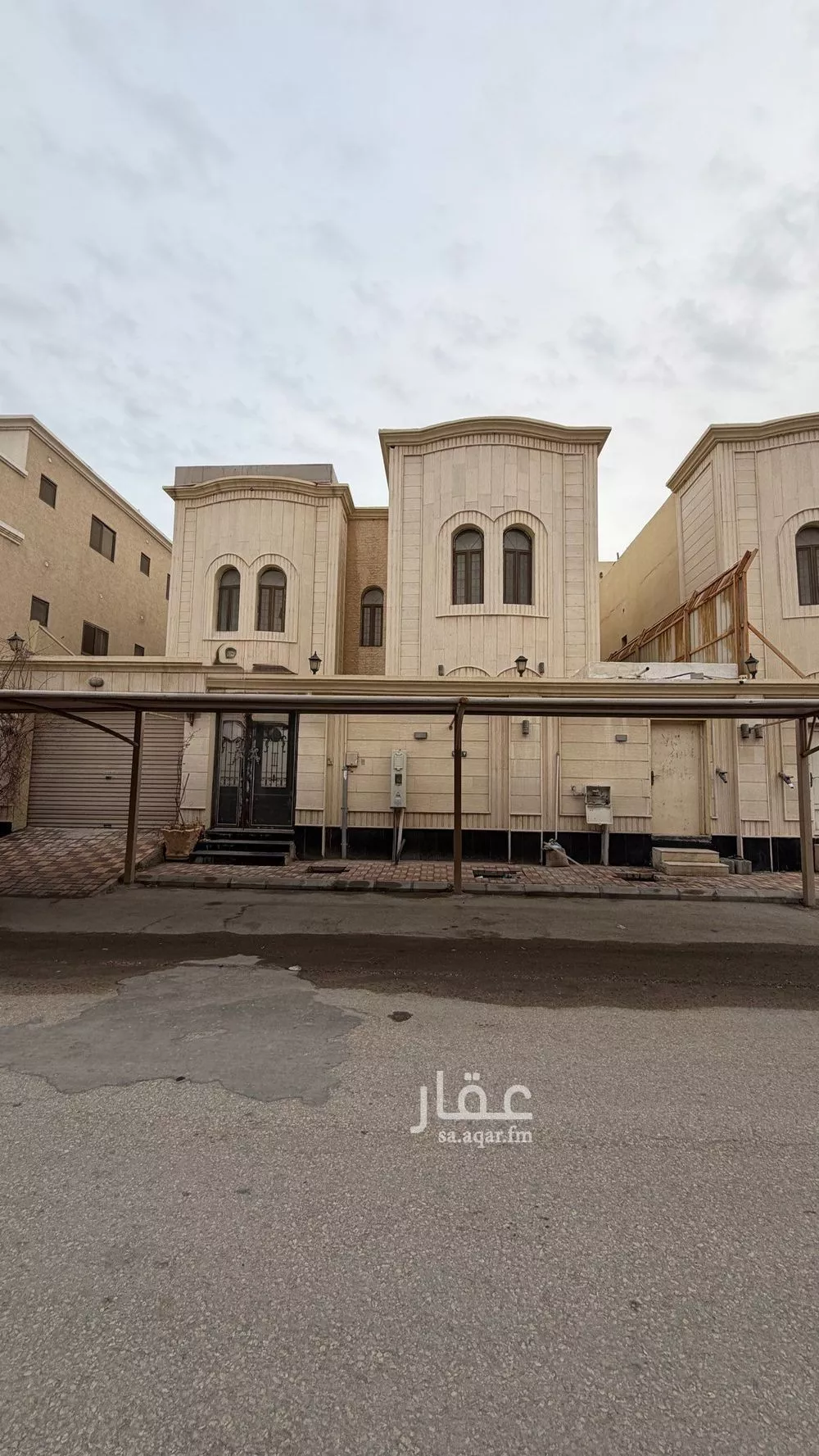 فيلا 4 غرف في الشعلة 3