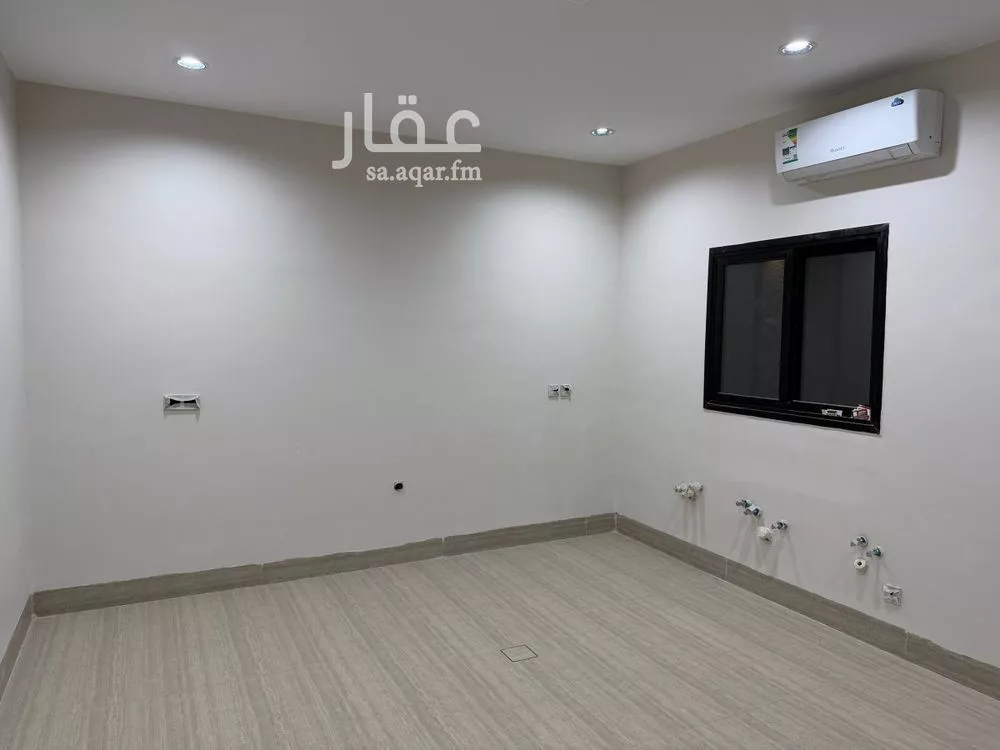 4 bedroom villa in Ash Shulah, Eastern Province 10