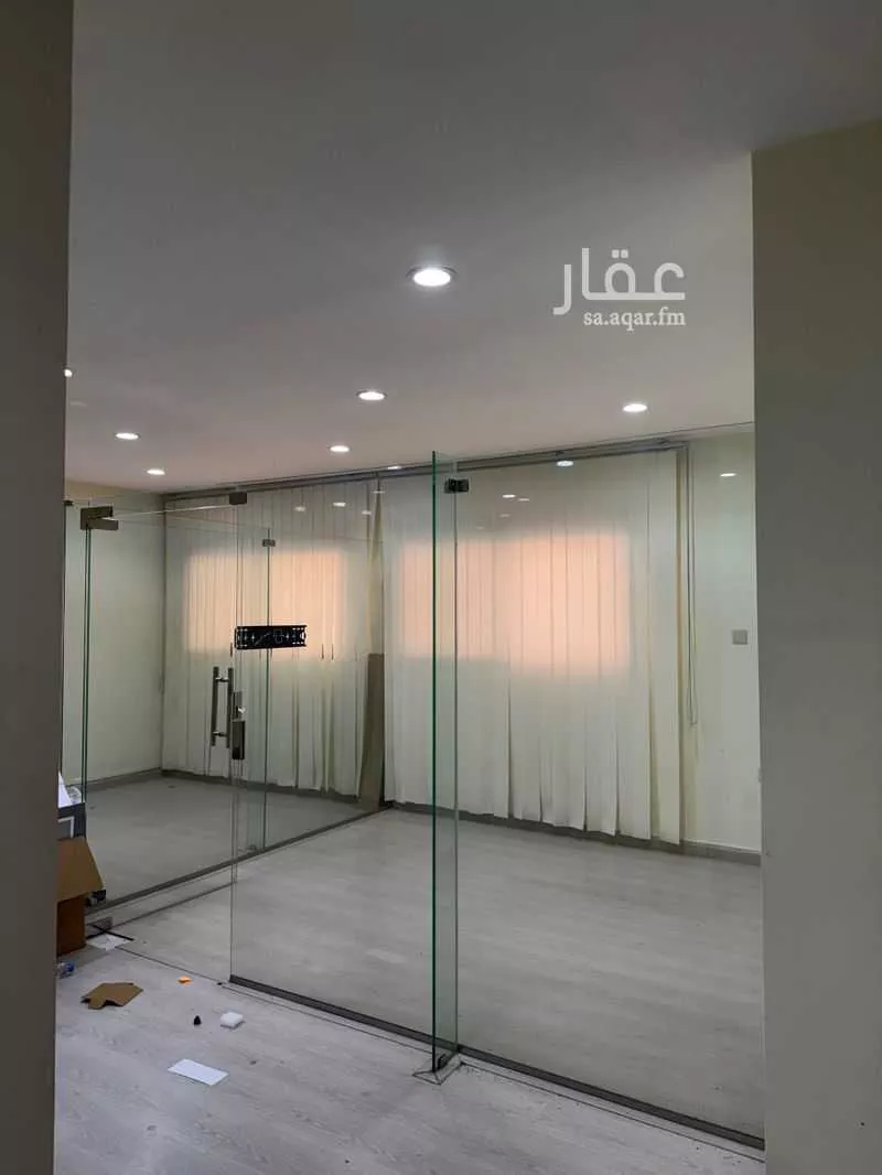 مكتب 960 م² في المرسلات 3