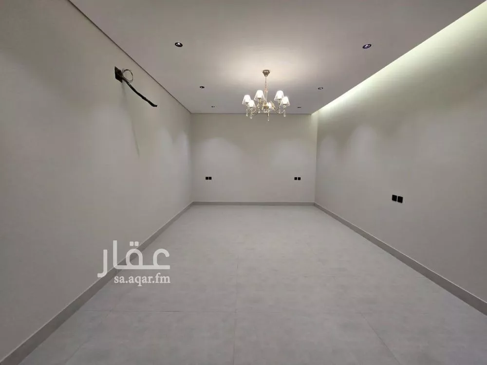 7 bedroom villa in Al Aridh 4