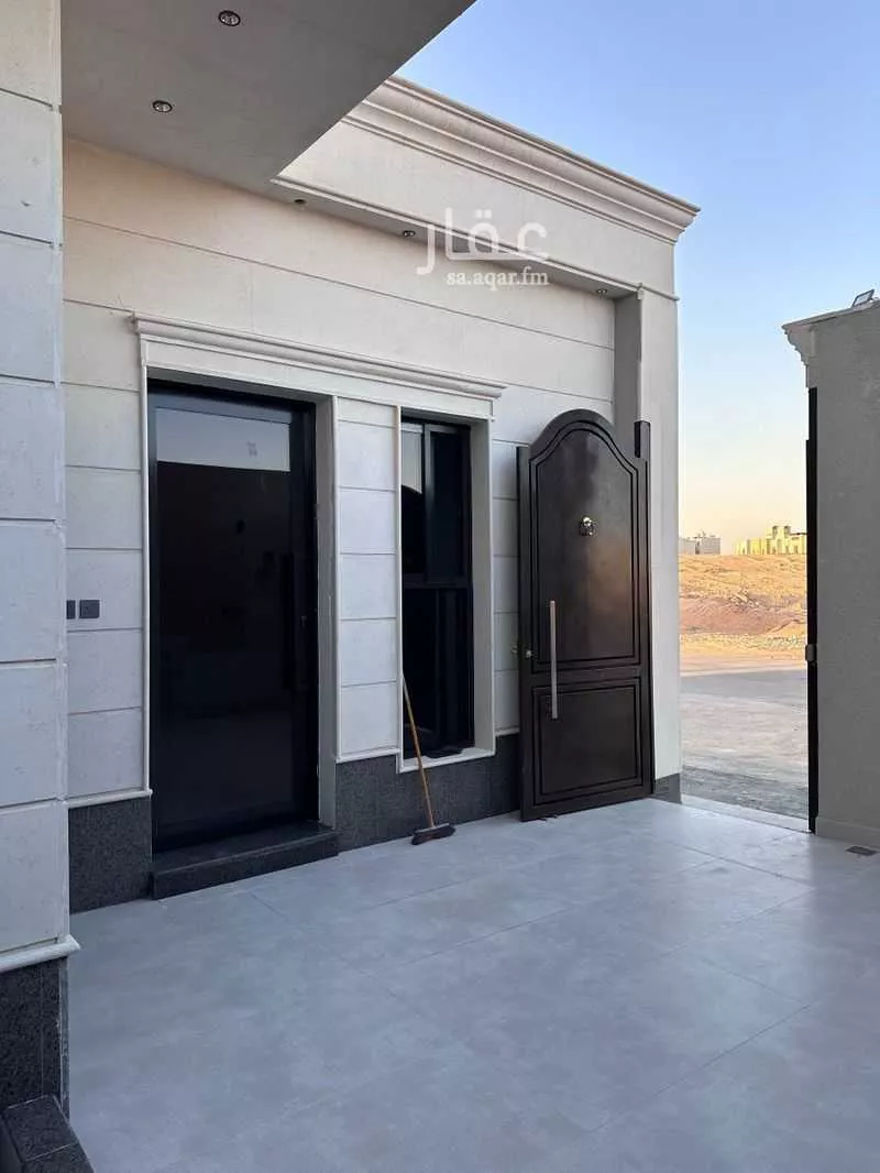 شقة 6 غرف في الشرق 4